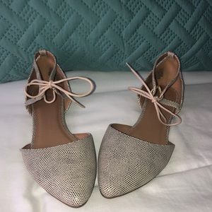 Printed pointy flats